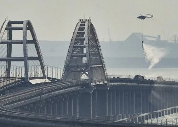 Rusia cierra por segunda vez el puente de Crimea tras ataque de Ucrania