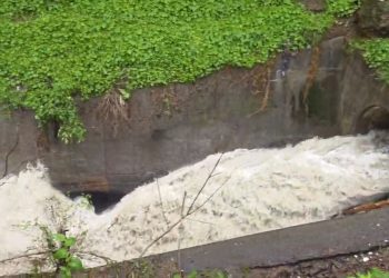 Lluvia causó anegaciones en Ecatepec