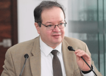 “Es preocupante que hay una mayor polarización por lo que es importante sensibilizar a los jóvenes”: Leonardo Lomelí Vanegas