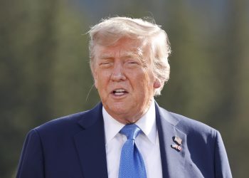 Trump niega que haya contactado a Irán para propiciar conversaciones de paz con Israel