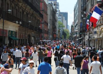 Hasta un 40% de negocios del Centro Histórico podrían cerrar por plantón de la CNTE