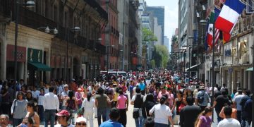 Hasta un 40% de negocios del Centro Histórico podrían cerrar por plantón de la CNTE