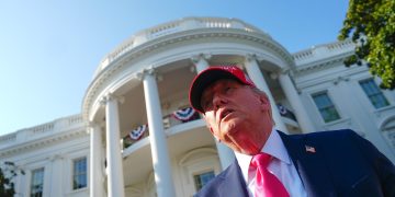 Trump anuncia nuevos aranceles del 30% para México