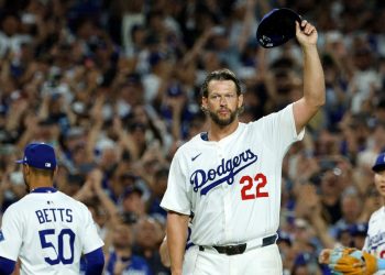 Clayton Kershaw entra al club de los 3,000 ponches