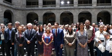 SEP y CDMX entregan tarjetas Bienestar a preparatorias