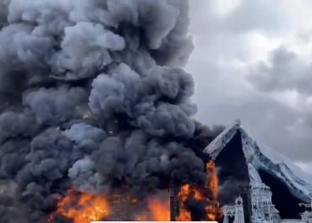 Incendio consume escenario principal del Tomorrowland Bélgica