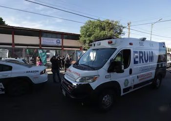 La policía capitalina abate a hombre que tomó a rehén en Centro Social de la GAM