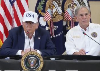 Trump visita Texas tras las devastadoras inundaciones: “Nunca había visto algo así”