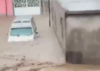 Lluvias azotan Aguascalientes; se desborda arroyo en Asientos