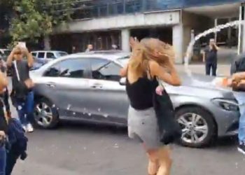 Agreden a Ximena Pichel en su primera audiencia