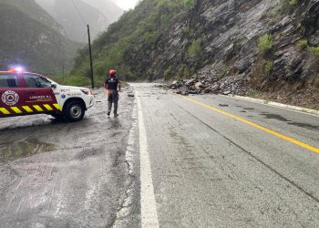Remanentes de ‘Barry’ provocan deslaves en zona serrana de NL