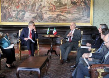 Los cancilleres de Brasil y México discuten sobre migración y cómo facilitar el turismo