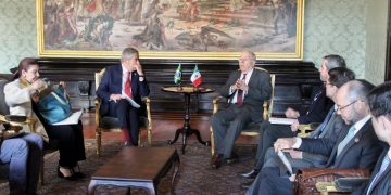 Los cancilleres de Brasil y México discuten sobre migración y cómo facilitar el turismo