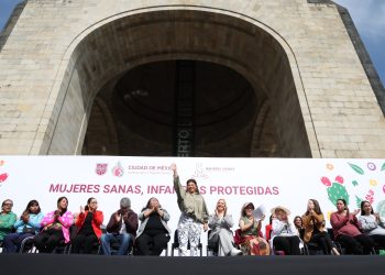 Gobierno capitalino arranca programa de apoyo a mujeres embarazadas