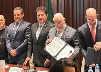 CONCAMIN y CAAAREM firman convenio contra el contrabando