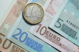 El euro sigue por debajo 1,16 dólares tras datos positivos de la economía EU