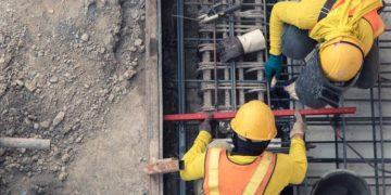 La inversión en México cayó el 12,5 % en abril e hila 8 meses de baja