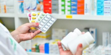 “Lo que urge es atender el desabasto de medicamentos, después se buscarán los culpables”: Barbosa