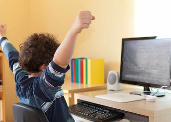 SSPC emite recomendaciones para el uso de internet en menores en vacaciones