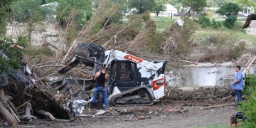 Texas: Aumentan a 120 los muertos por las inundaciones y 170 los desaparecidos