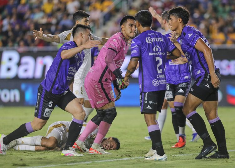 Ricardo Gutierrez of Mazatlan during the 6th round match between Mazatlan FC and Tigres UANL as part of the Liga BBVA MX, Torneo Apertura 2025 at El Encanto Stadium, on August 23, 2025 in Mazatlan, Sinaloa, Mexico.