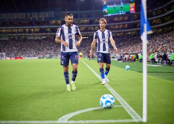 Monterrey golea con un olímpico en casa