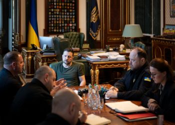 Zelenski dice que el rechazo de Rusia a un alto al fuego complica las negociaciones de paz