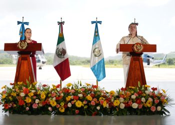 Sheinbaum califica de histórica su reunión con el presidente de Guatemala