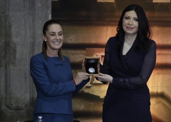 Sheinbaum pide avanzar en el ofrecimiento de mayores créditos para impulsar el desarrollo económico