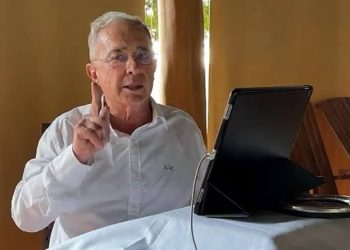 Tribunal ordena la libertad inmediata del expresidente Álvaro Uribe
