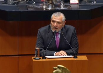 “Sus tiznaderas me tienen sin cuidado”, responde Adán Augusto a opositores