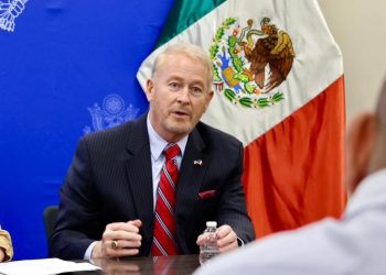 Seguiremos trabajando de manera colaborativa con México para confrontar a los cárteles: Johnson