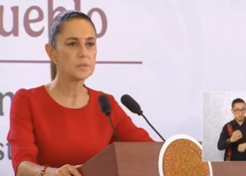 Sheinbaum desmiente desabasto de gasolina, es un problema de traslado, afirma