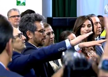 La comisión permanente ratificó a Genaro Lozano como embajador en Italia