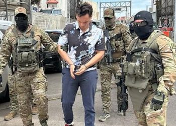 Julio César Chávez Jr. promueve amparo