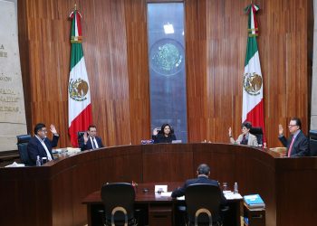 Regresa TEPJF constancias de mayoría a candidaturas y resolvió que el INE se excedió