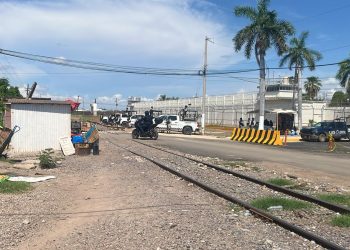 Sitian el penal de Aguaruto tras riña: reportan al menos tres heridos y fuerte despliegue militar