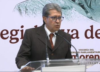 Monreal acusa a periodistas de distorsionarlo por diferencias con la Presidenta