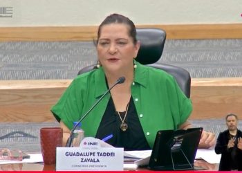 INE acata sentencia del TEPJF y entrega constancias de mayoría pendientes a magistraturas, jueces y juezas de Distrito