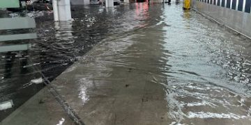 Cerradas las operaciones de aterrizaje y despegue en el AICM por lluvias