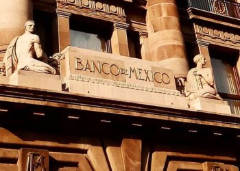 “Hay espacio para que Banxico siga bajando la tasa de interés sin que se le critique su mandato”: Cervera