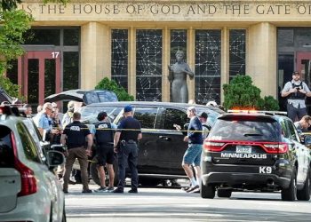 Al menos dos muertos y 20 heridos deja tiroteo en escuela de Minneapolis