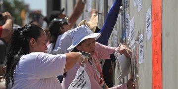 Familiares de víctimas del crematorio en Ciudad Juárez exigen transparencia