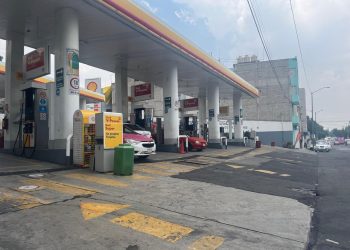 Reconocen despachadores problemas en distribución de gasolina en CDMX