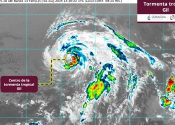 Gil ya es tormenta tropical y se aleja del Pacífico mexicano