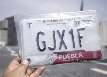 Detectan placas de circulación falsas en Puebla