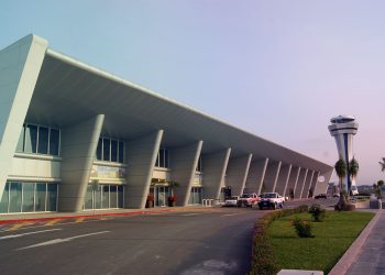 Aeronave sufre percance en el Aeropuerto Internacional de Cuernavaca