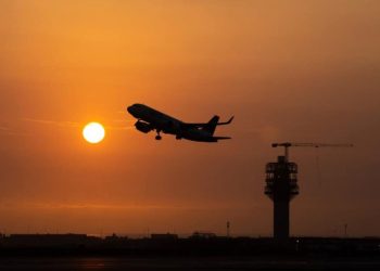 Más de 61 millones de pasajeros viajaron en avión durante 1er semestre de 2025: SECTUR