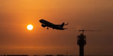 Más de 61 millones de pasajeros viajaron en avión durante 1er semestre de 2025: SECTUR