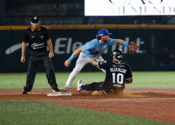 Los Charros de Jalisco defendieron con firmeza y controlaron los intentos ofensivos de los Fantasmas Grises para imponerse 6-3,